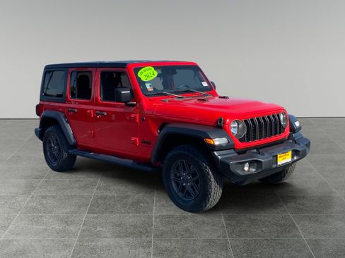 Used 2024 Jeep Wrangler Unlimited Sport AWD/4WD image 7