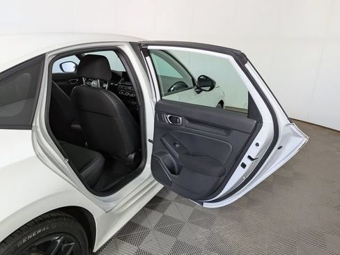 Used 2022 Honda Civic Sport image 32