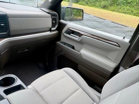 Used 2023 Chevrolet Silverado 1500 RST w/ Z71 Off-Road Package AWD/4WD image 26