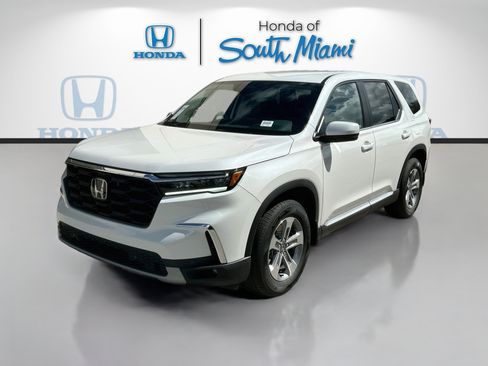 Certified 2025 Honda Pilot EX-L image 3