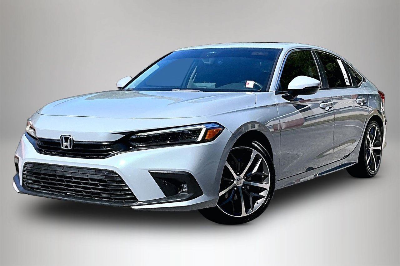Used 2022 Honda Civic Touring image 1