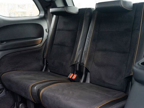 Used 2023 Dodge Durango R/T w/ Hemi Orange Plus Package image 29