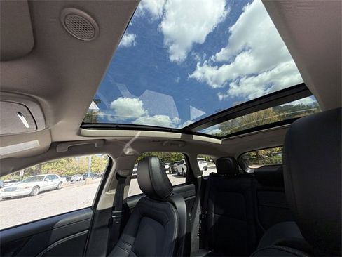 New 2026 Lincoln Corsair Premiere image 22