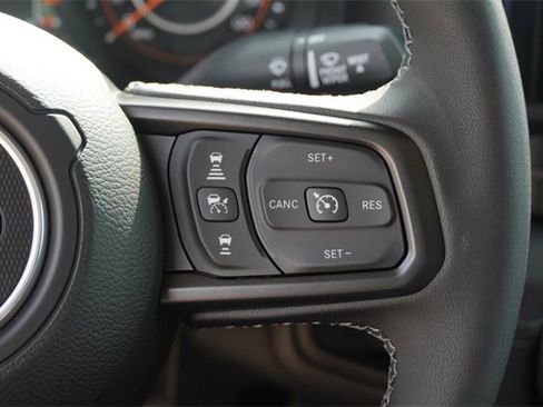 New 2025 Jeep Gladiator Rubicon w/ Convenience Group image 26