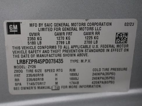 Used 2023 Buick Envision Essence AWD/4WD image 29