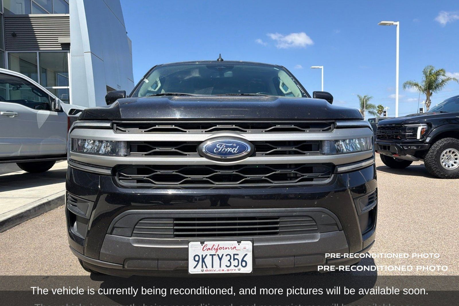 Used 2024 Ford Expedition Max XLT AWD/4WD image 2