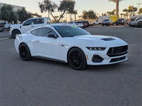 Used 2024 Ford Mustang GT Premium image 8