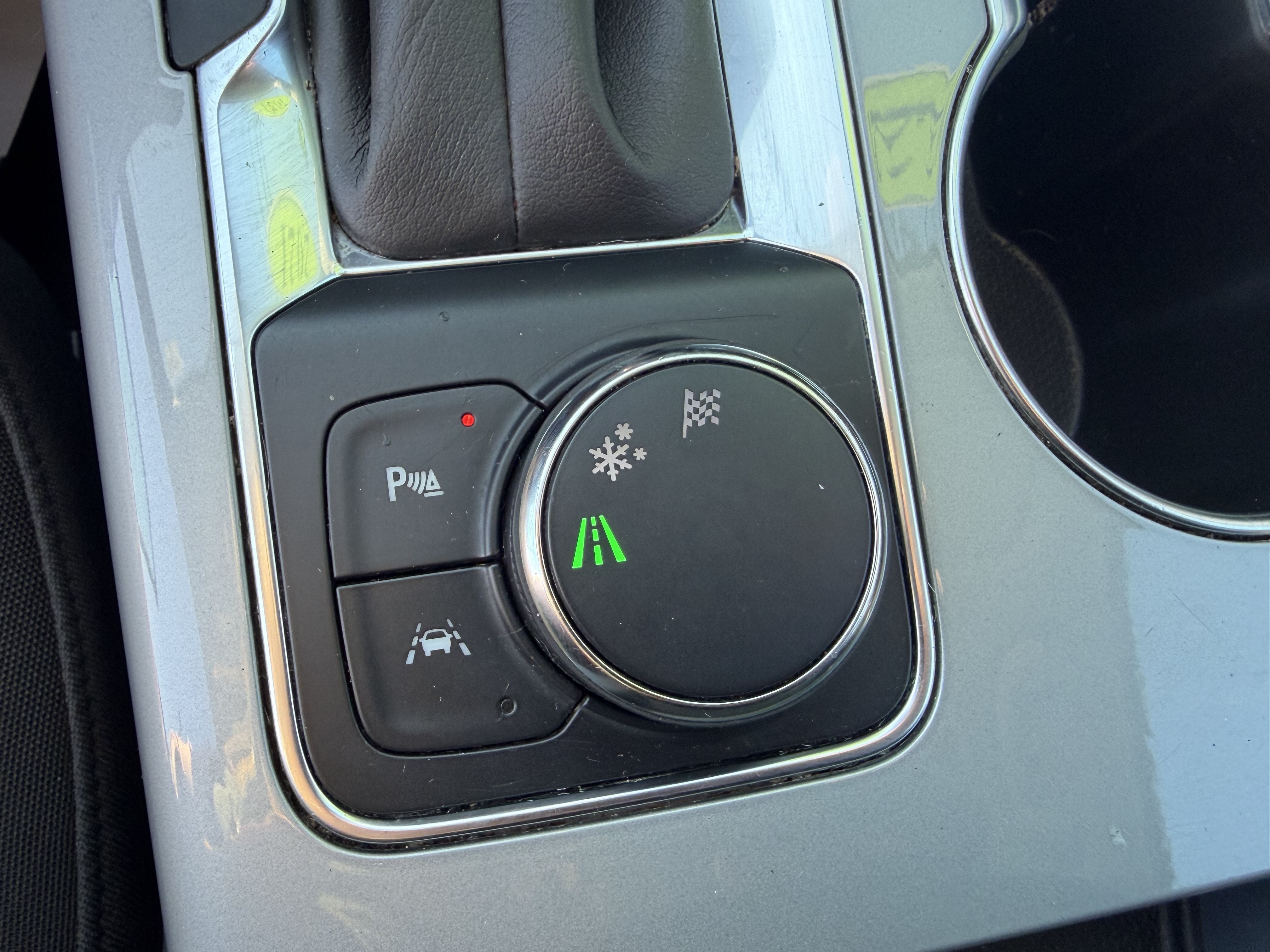 Used 2021 Chevrolet Blazer LT FWD image 18