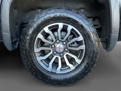 Used 2023 GMC Sierra 1500 AT4 w/ Technology Package image 15