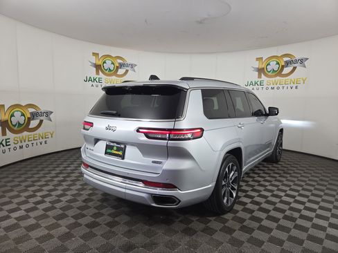 Certified 2023 Jeep Grand Cherokee L Overland w/ Luxury Tech Group IV image 10