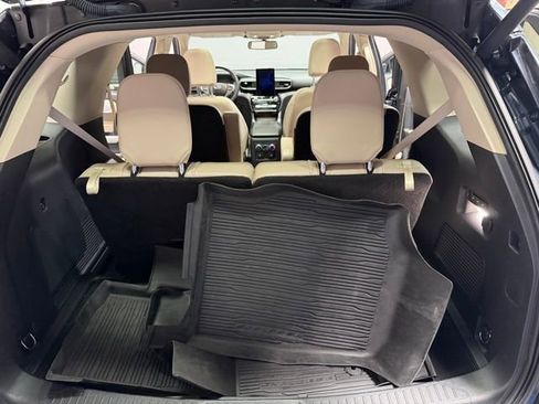 Used 2022 Ford Explorer Limited w/ Limited Technology Package image 24