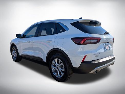 Used 2023 Ford Escape Active w/ Cold Weather Package image 5