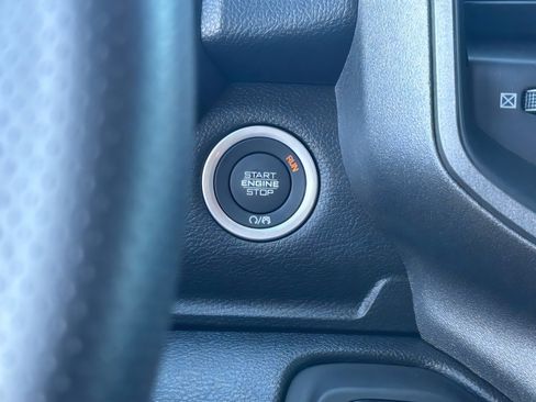 New 2026 RAM 1500 Express image 17