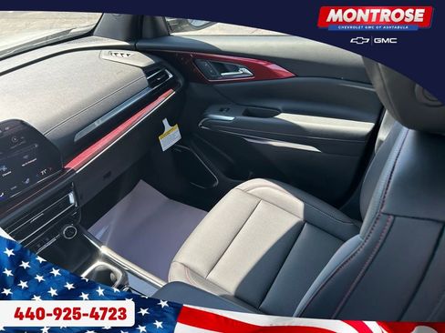 New 2026 Chevrolet Traverse Z71 w/ Enhanced Driving Package AWD/4WD image 26
