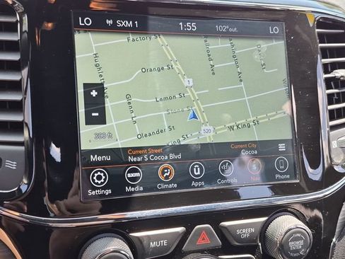 Used 2019 Jeep Grand Cherokee Altitude AWD/4WD image 16