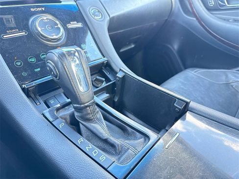 Used 2013 Ford Taurus Limited image 22