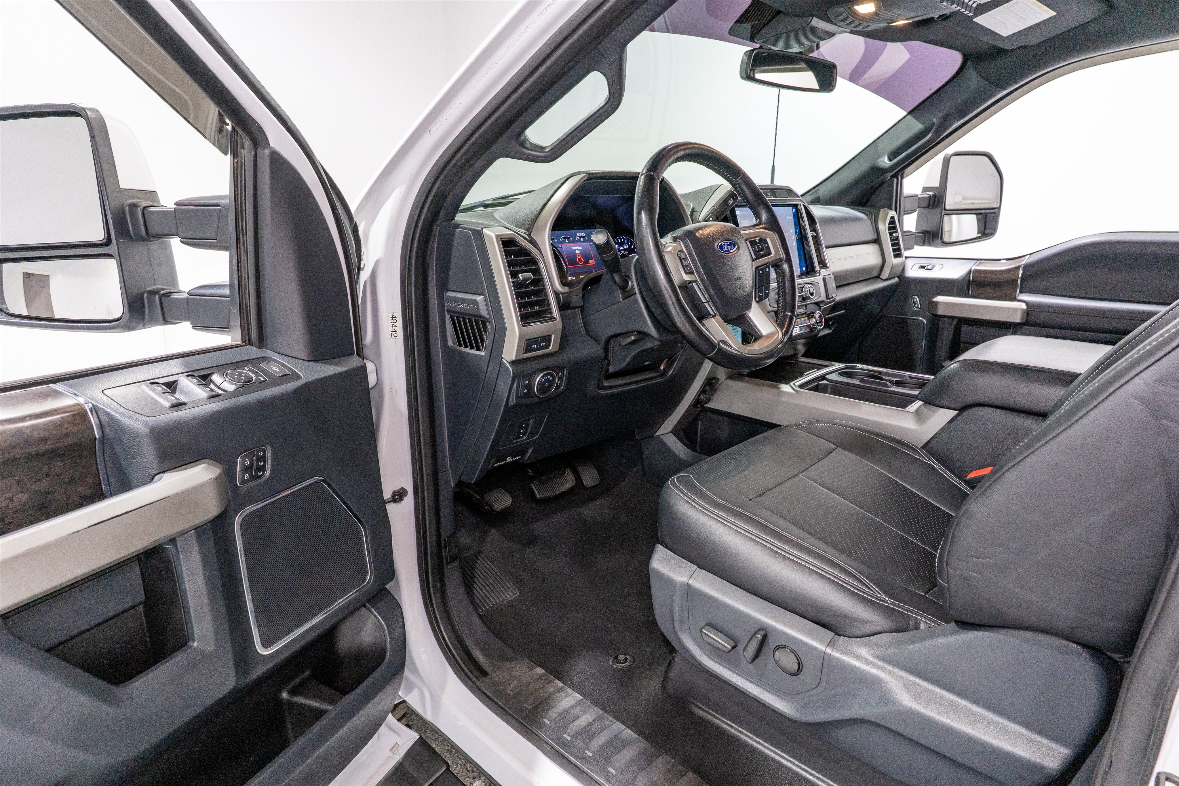 Used 2022 Ford F250 Lariat w/ Lariat Value Package AWD/4WD image 15