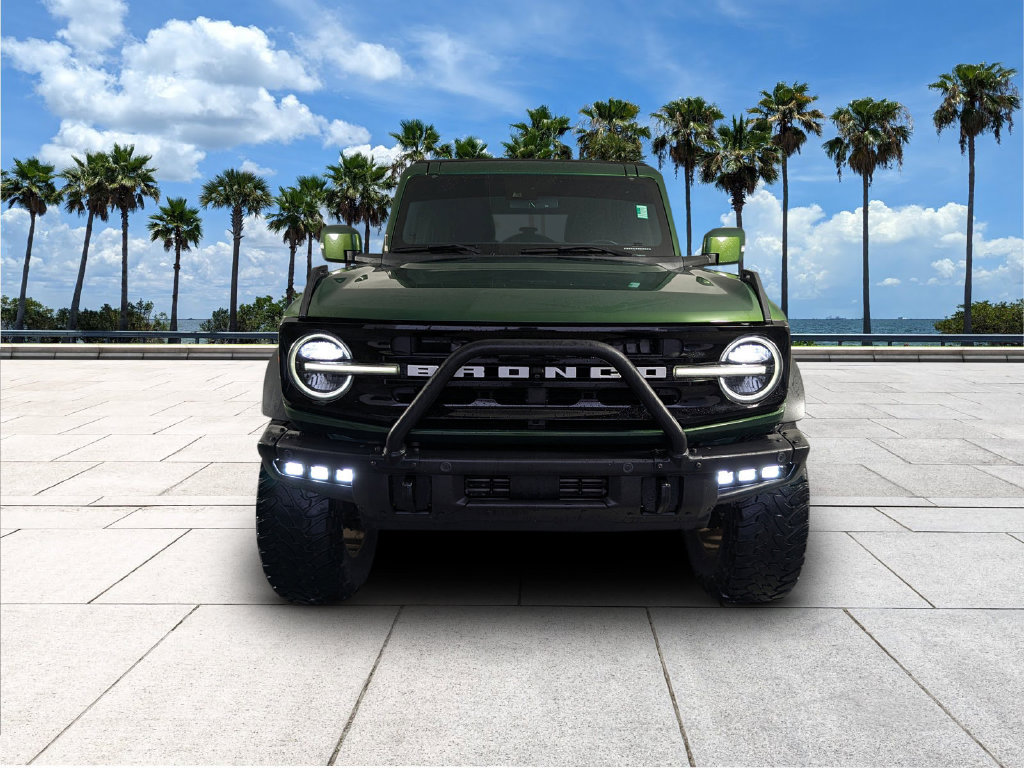 Used 2022 Ford Bronco Outer Banks w/ Sasquatch Package AWD/4WD image 3