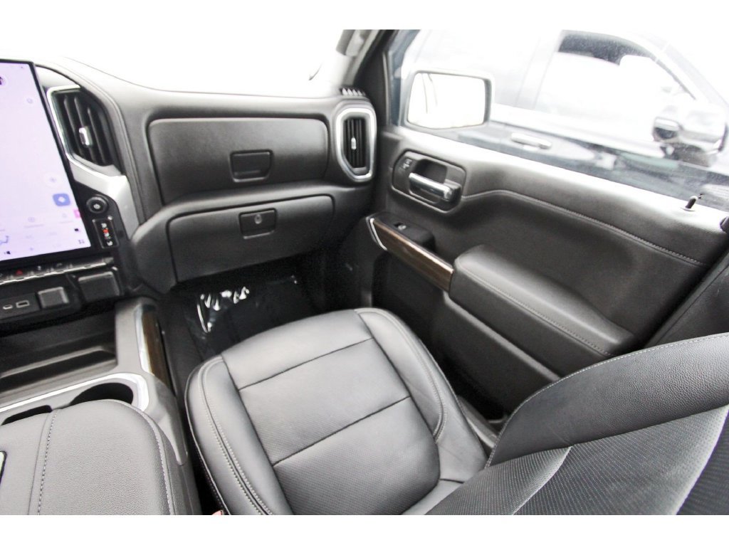 Used 2019 Chevrolet Silverado 1500 RST AWD/4WD image 9