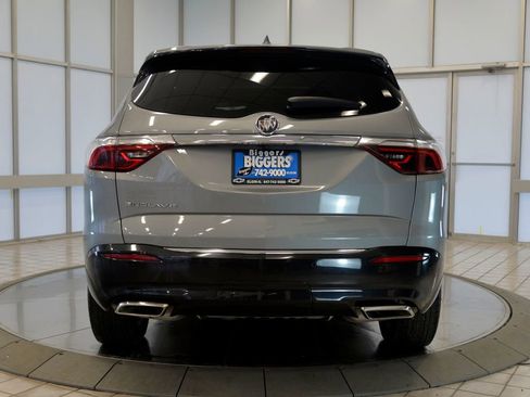 Used 2024 Buick Enclave Essence w/ Experience Buick Package image 7