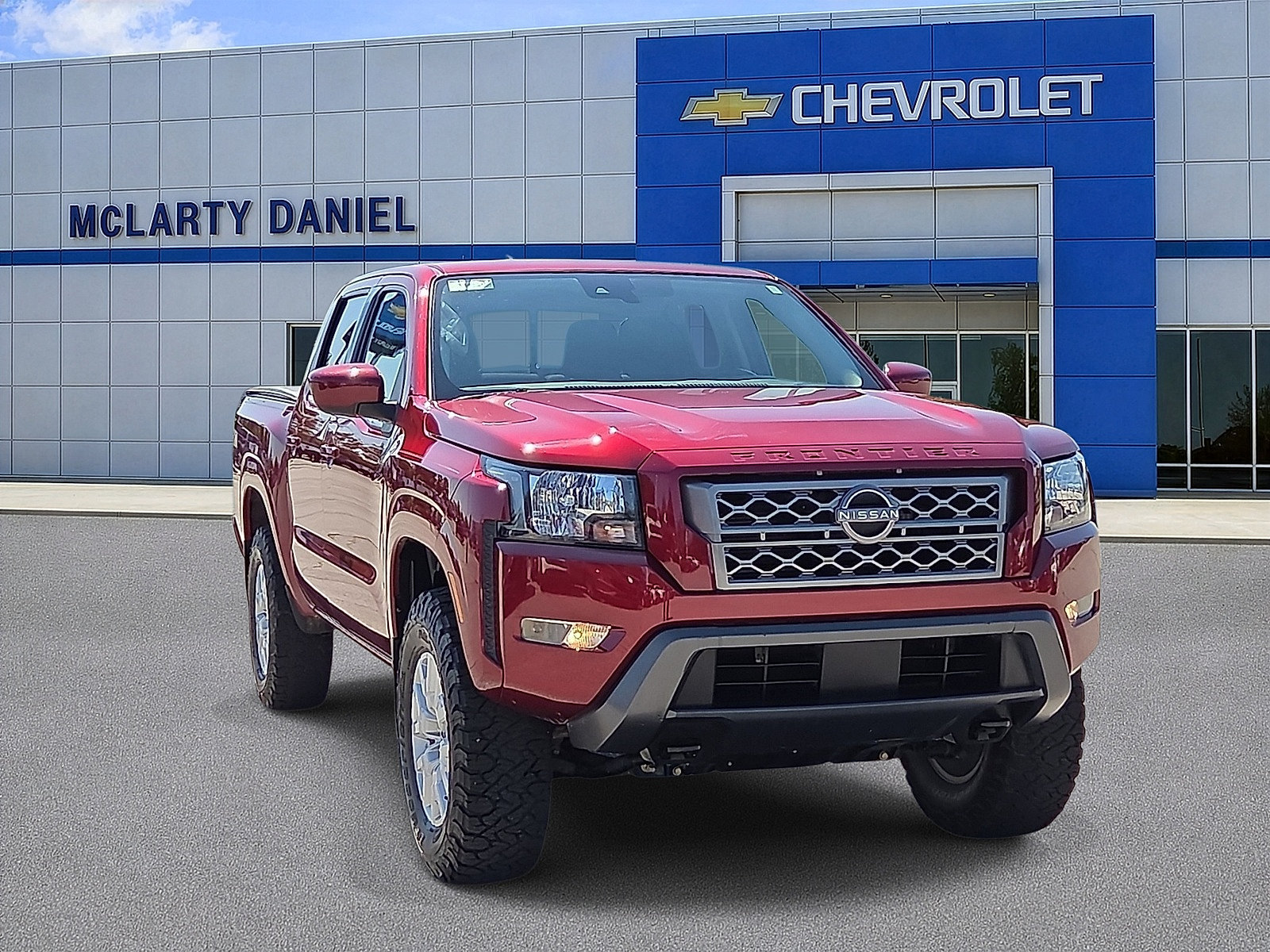 Used 2022 Nissan Frontier SV AWD/4WD image 1