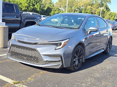 Certified 2024 Toyota Corolla SE FWD image 4