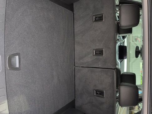 Used 2023 Chevrolet Blazer LT w/ Midnight/Sport Edition image 6