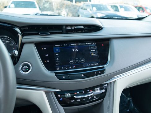 Used 2021 Cadillac XT5 Premium Luxury AWD/4WD image 31