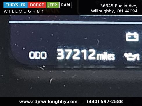Used 2025 Toyota Tundra Limited AWD/4WD image 19