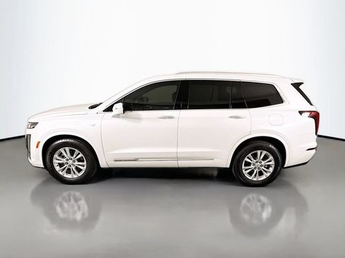Used 2025 Cadillac XT6 Luxury FWD image 5