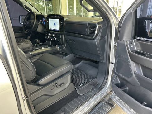 Used 2022 Ford F150 XLT w/ Equipment Group 302A High RWD image 29