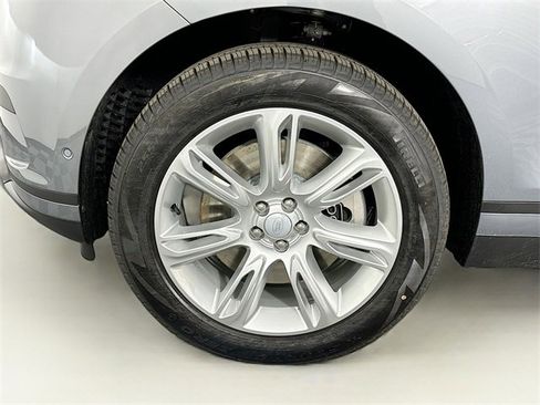 Used 2026 Land Rover Range Rover Velar S image 31