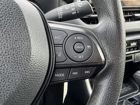 Used 2023 Toyota RAV4 LE image 20