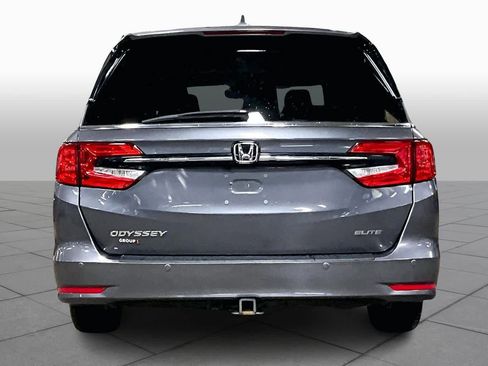 Used 2023 Honda Odyssey Elite image 4