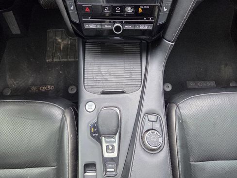 Used 2019 INFINITI QX50 Essential w/ Premium Heat Package FWD image 34