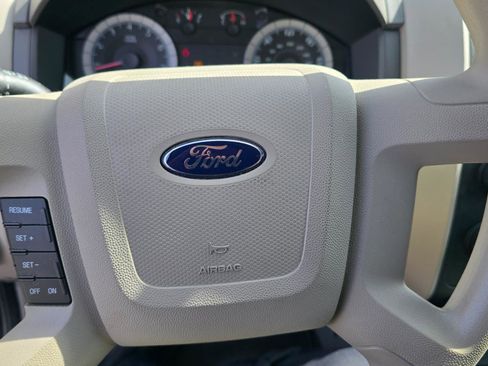 Used 2009 Ford Escape XLS image 11