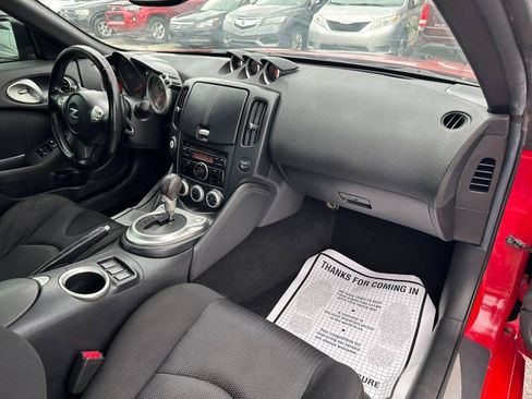 Used 2013 Nissan 370Z Coupe RWD image 17