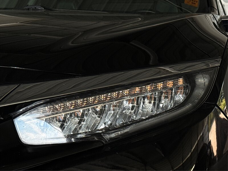 Used 2016 Honda Civic Touring image 21