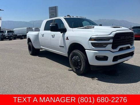 Used 2025 RAM 3500 Laramie w/ Night Edition AWD/4WD image 1