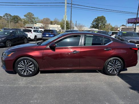 Used 2023 Nissan Altima 2.5 SV image 8