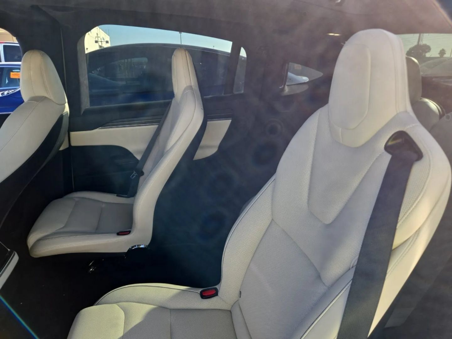 Used 2022 Tesla Model X Plaid AWD/4WD image 4