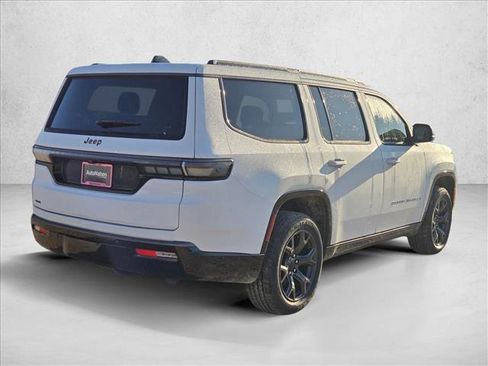 Used 2026 Jeep Grand Wagoneer Limited w/ Premium Group II image 2