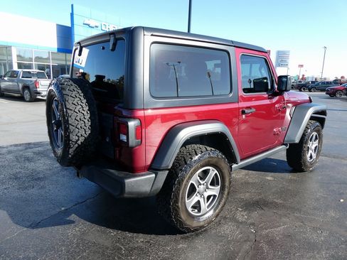 Used 2022 Jeep Wrangler Sport image 5