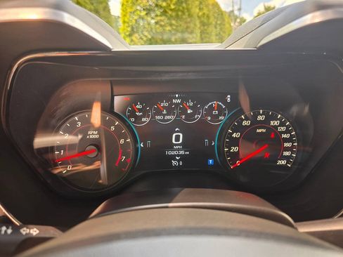 Used 2016 Chevrolet Camaro SS RWD image 18