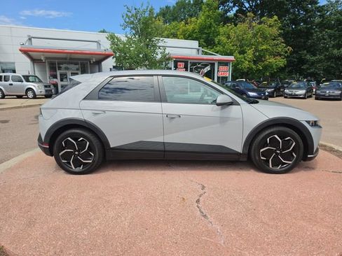 Used 2024 Hyundai Ioniq 5 SE AWD/4WD image 6