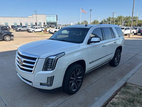 Used 2015 Cadillac Escalade Premium AWD/4WD image 7