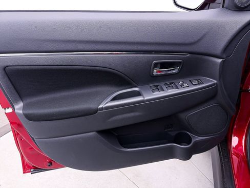 New 2026 Mitsubishi Outlander Sport LE AWD/4WD image 7