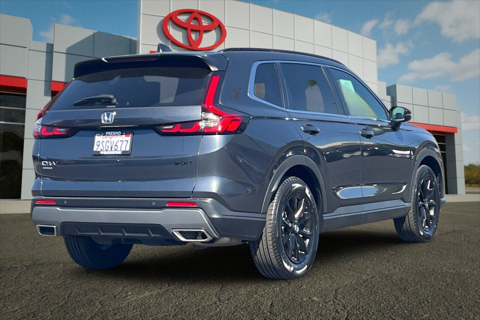 Used 2025 Honda CR-V Sport-L image 3