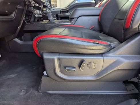 Used 2019 Ford F150 Raptor w/ Equipment Group 802A Luxury AWD/4WD image 22