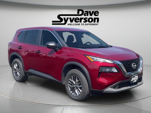 Used 2023 Nissan Rogue S AWD/4WD image 7